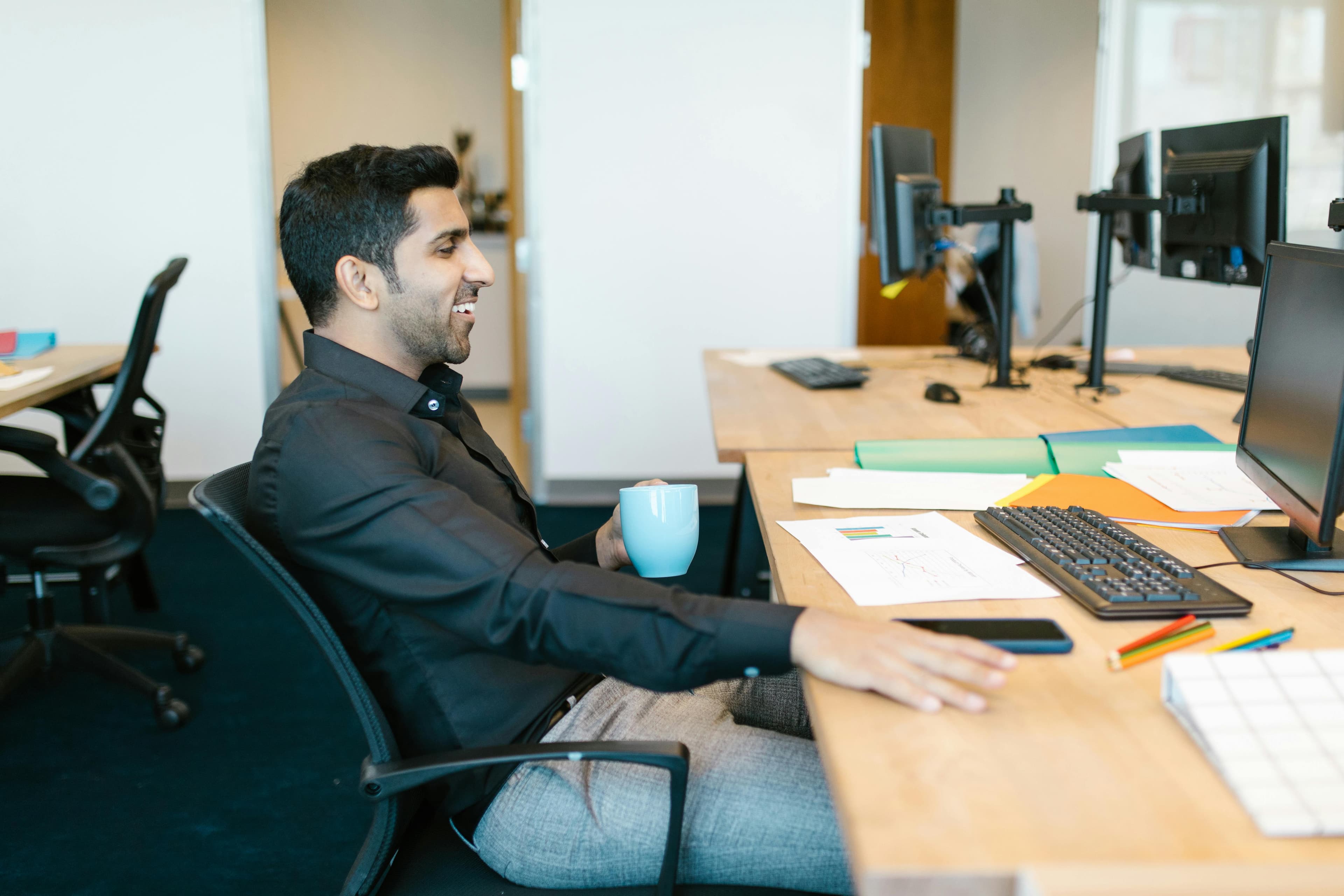 Featured Image for Recruitment Email Templates Blog Post
